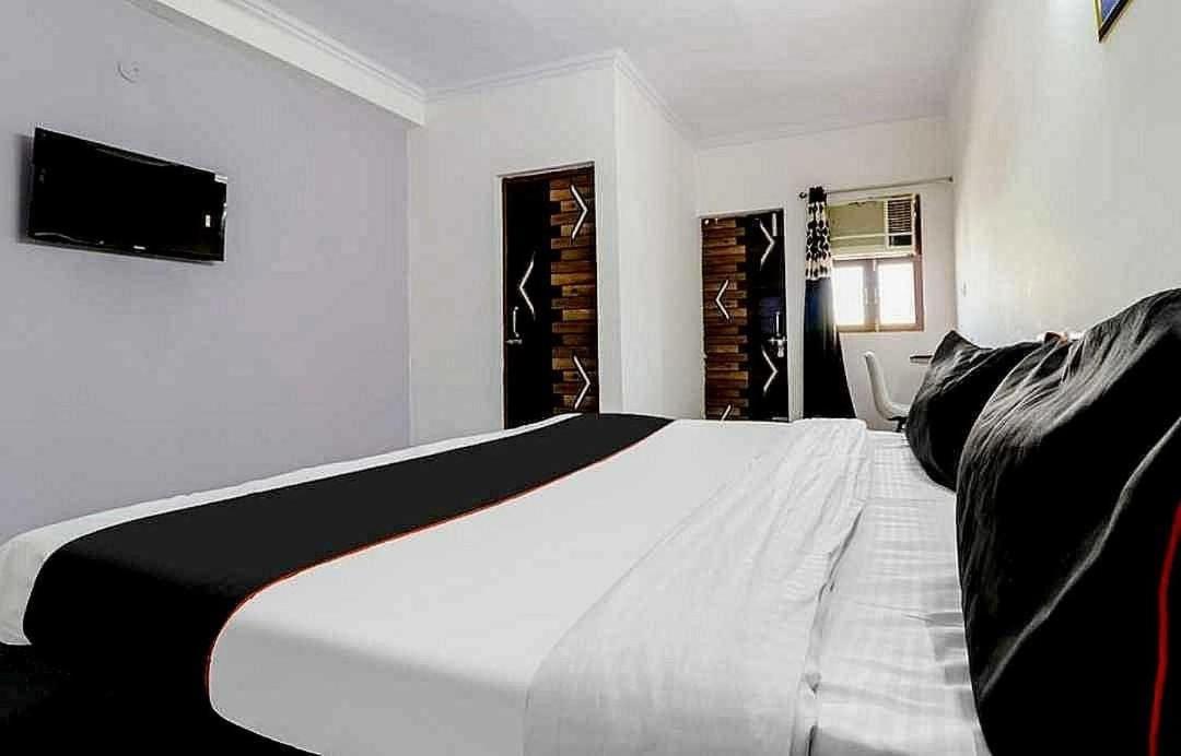O Pop Shubham 3* New Delhi